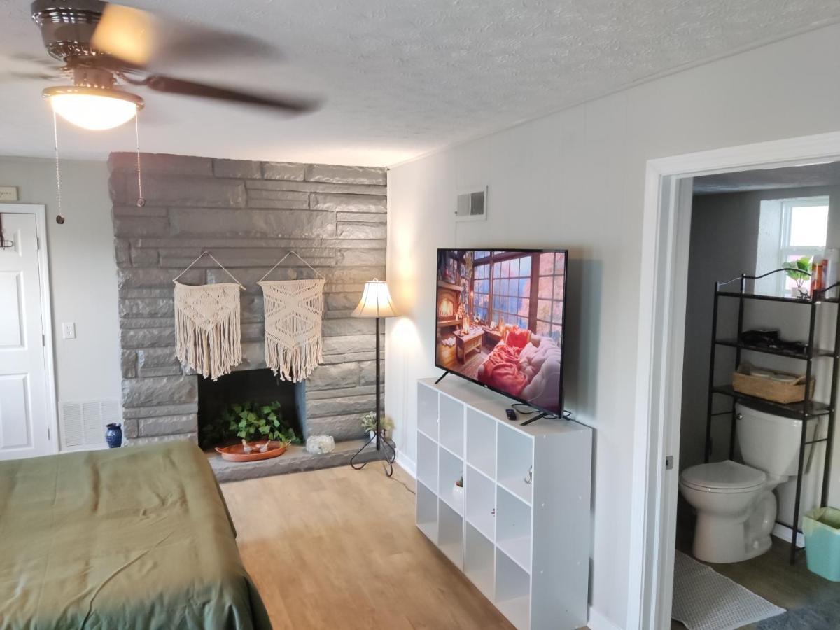 Tranquil Oasis - Private Rooms -Near Downtown Indianapolis Extérieur photo