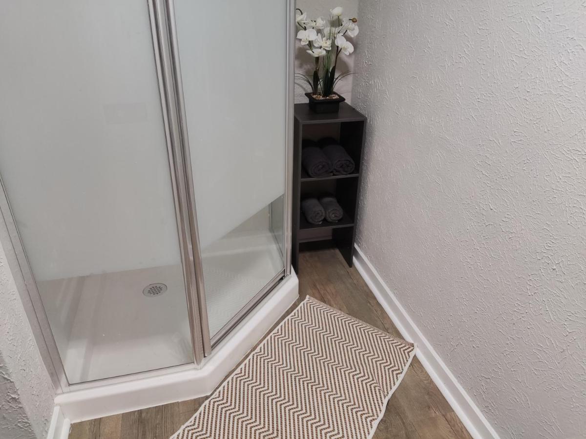 Tranquil Oasis - Private Rooms -Near Downtown Indianapolis Extérieur photo